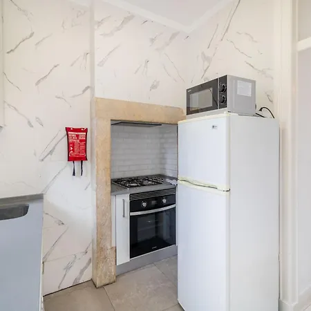 Restauradores By Hill